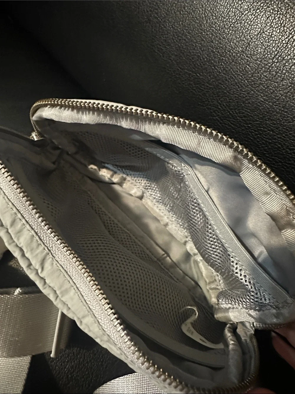 lululemon athletica small light gray/cream belt bag